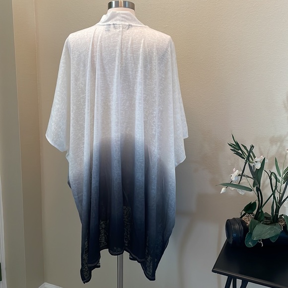 G.I.L.I. Dip Dye Kimono Open Front - Picture 4 of 7